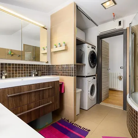David Apartment *